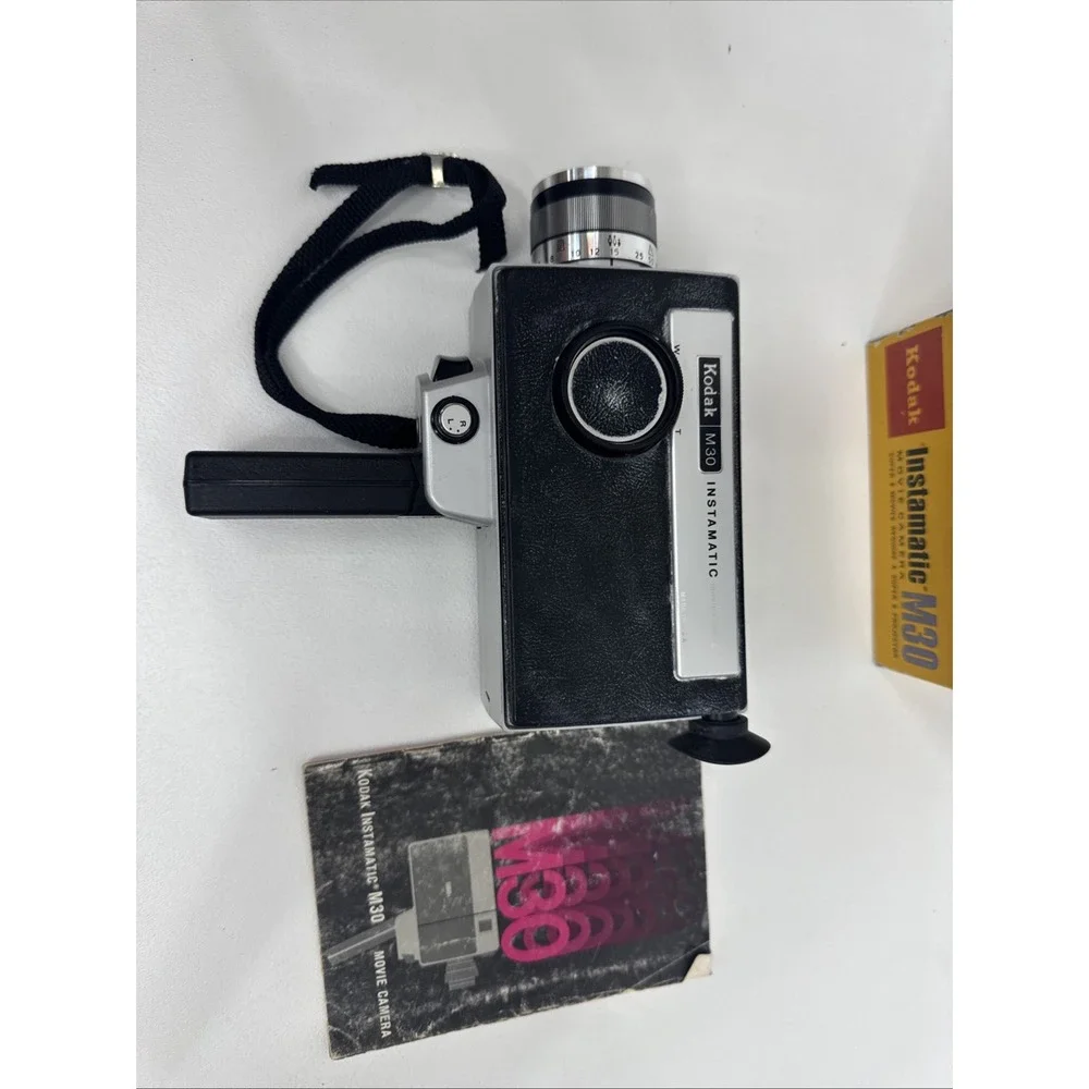 Vintage Kodak Instamatic M30 movie camera Super 8 No Film Untested